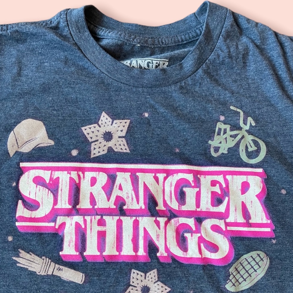 Stranger Things T-Shirt! - Picture 3 of 6